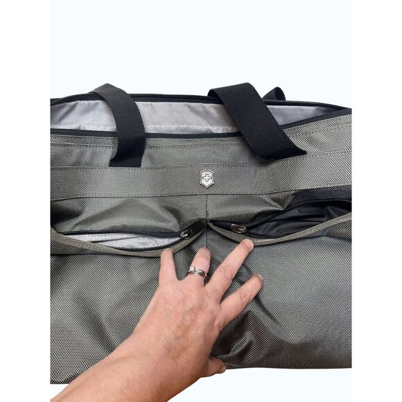 Victorinox Werks Traveler 5.0 Shopping Tote Zippered Shoulder Bag‎ - Black - Picture 5 of 13
